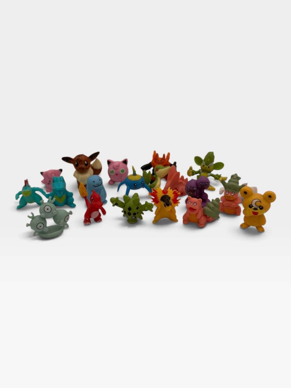 Lot of Vintage Vending Machine Mini Pokemon Figures